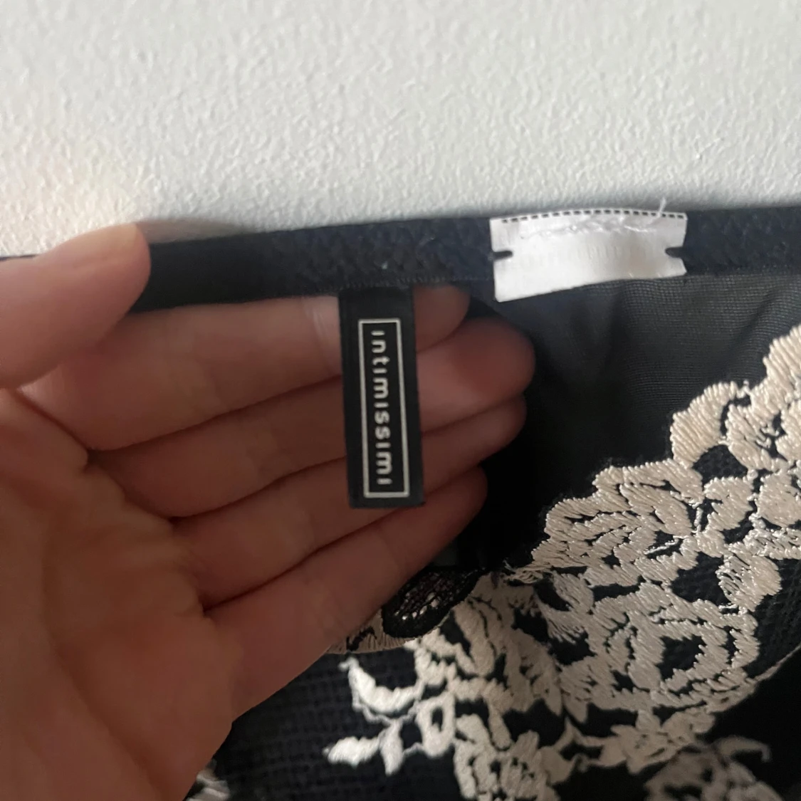 Svart spetsklänning från Intimissimi - 2