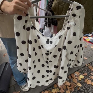 Prickig blus - Super söt