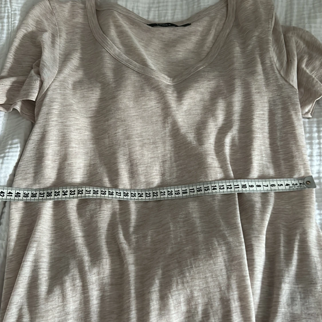 Beige t-shirt från Lindex, storlek S - 3
