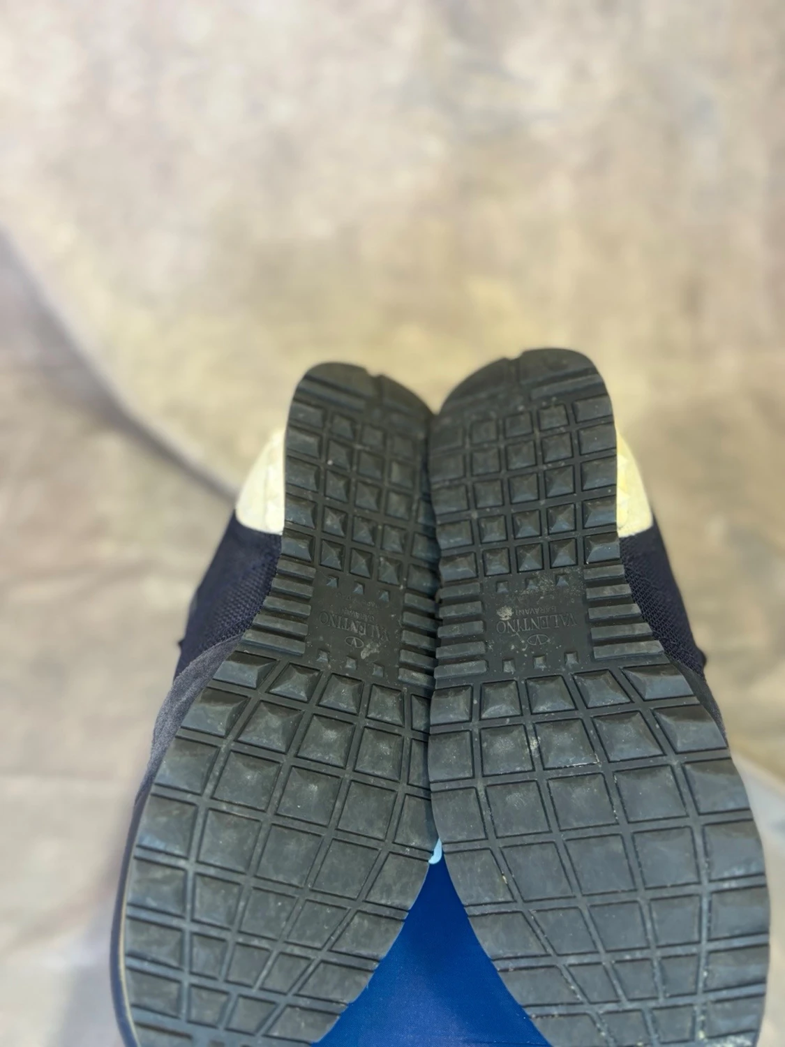 Valentino Rockrunners | Size 42 - 3