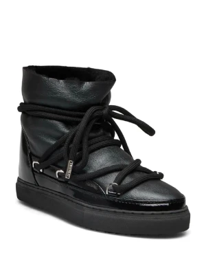 Svarta läderskor inuikii - Säljer ett par svarta läderskor i fint skick. Klassisk modell som passar både till vardag och finare tillfällen. Bekväma att gå i och sparsamt använda.