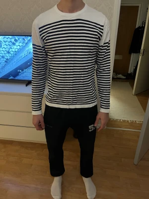 Randig tröja - Används inte längre🤗