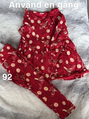 Lindex set - Använda en gång. Storlek 92