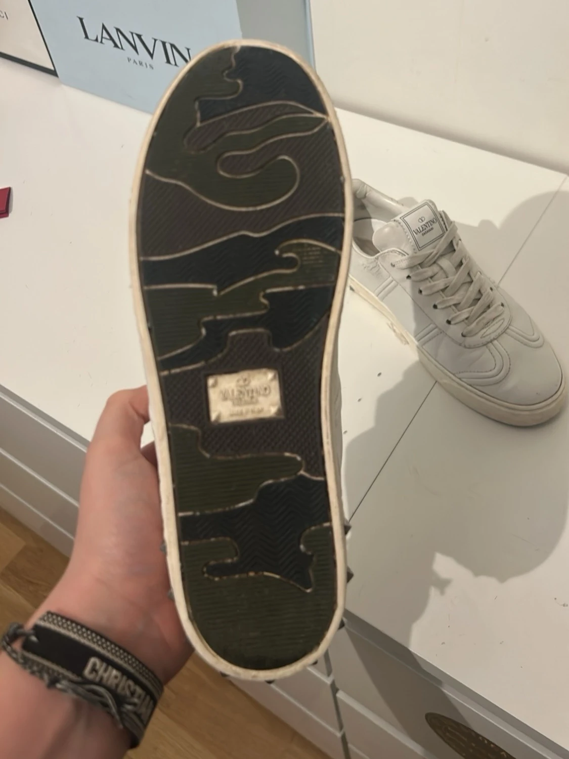 Valentino Garavani vita sneakers i skinn - 3