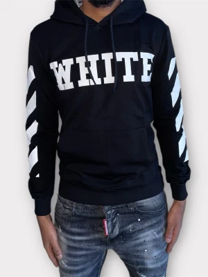 Off white hoodie strl XS-Svart - Helt ny. Fin replika med hög kvalitet. Storlek: EU|XS Pris: 749kr. Först till kvarn. Skickas inom 24h