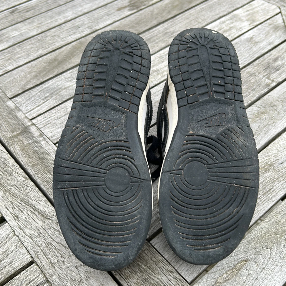 Nike Dunk Low svart/vit sneakers - 4