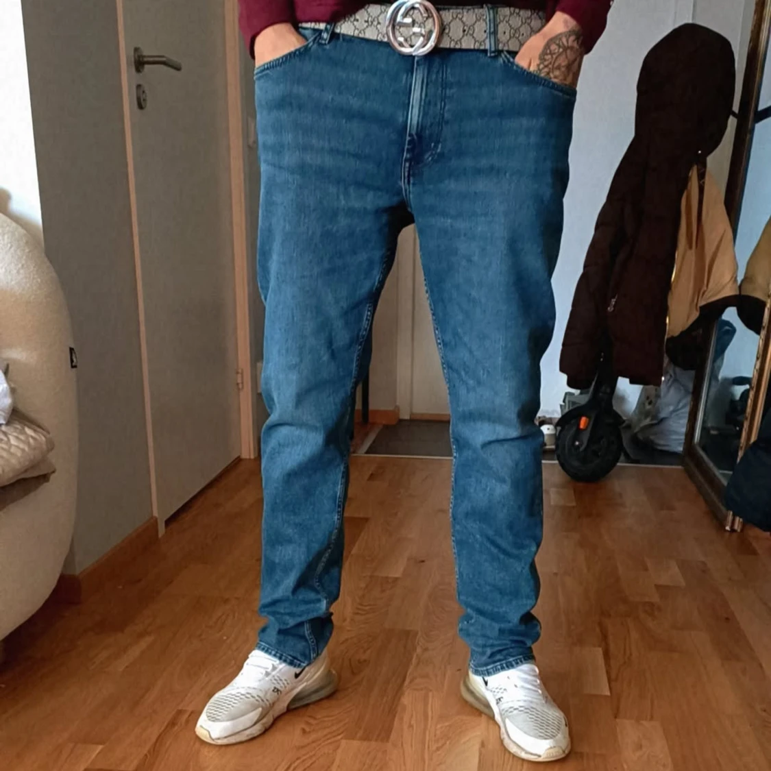 Helt nya  MNG Essentials jeans köptes för 1899 kr  - 3