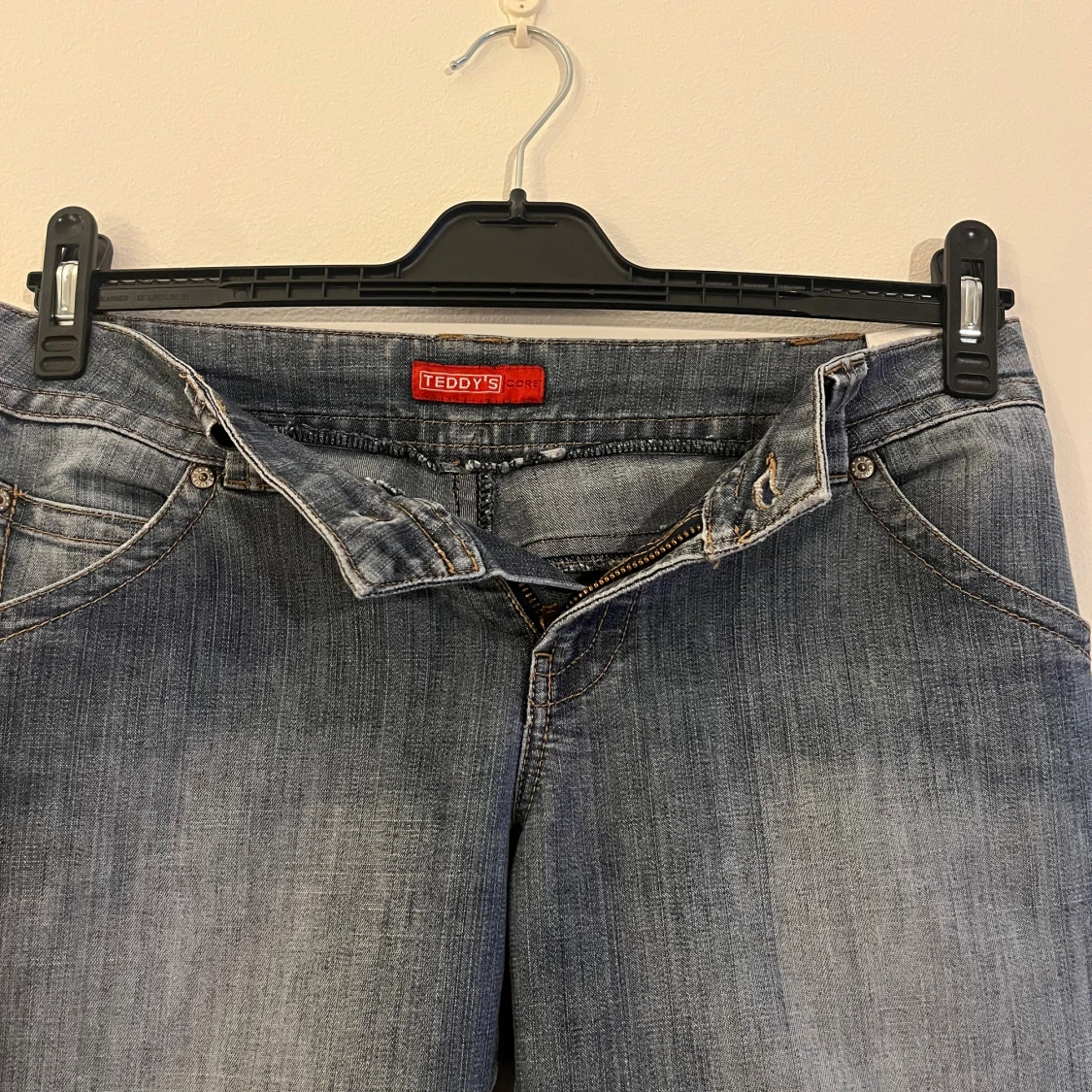 Blå bootcut jeans från Teddy's - 2