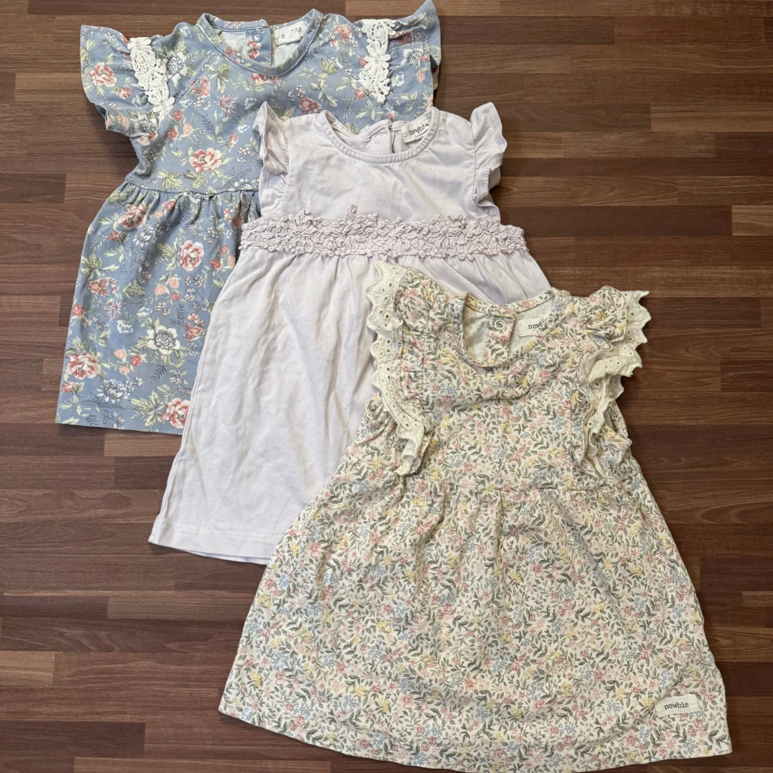 Set med 3 klänningar, 74