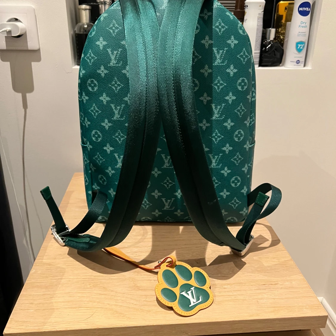 Grön Louis Vuitton ryggsäck med monogram - 2