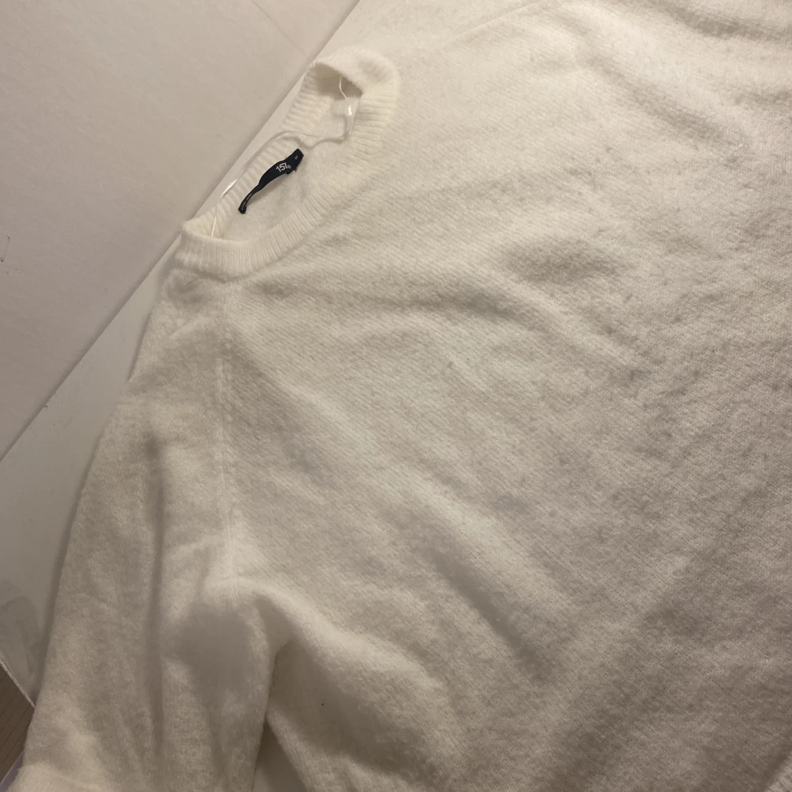 Vit stickad tröja från 157