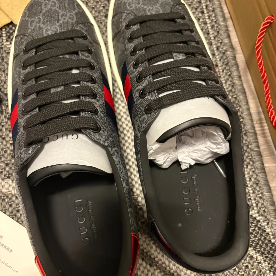 Gucci sneakers med GG-mönster - 2