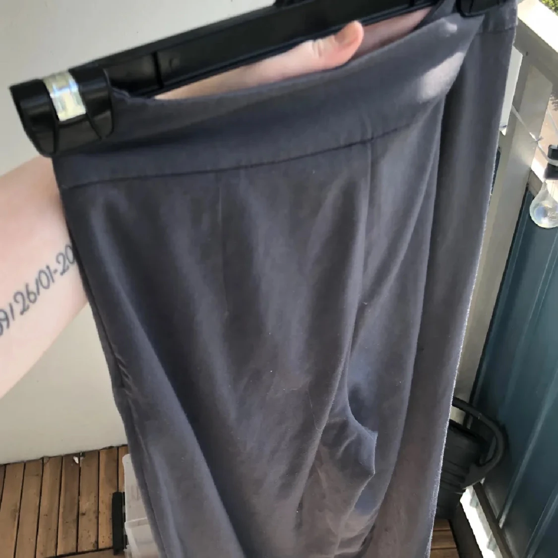 Mörkgrå wide byxor  - 1