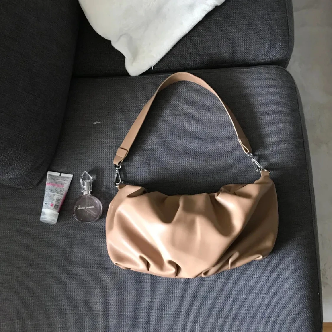 Beige axelväska - 2