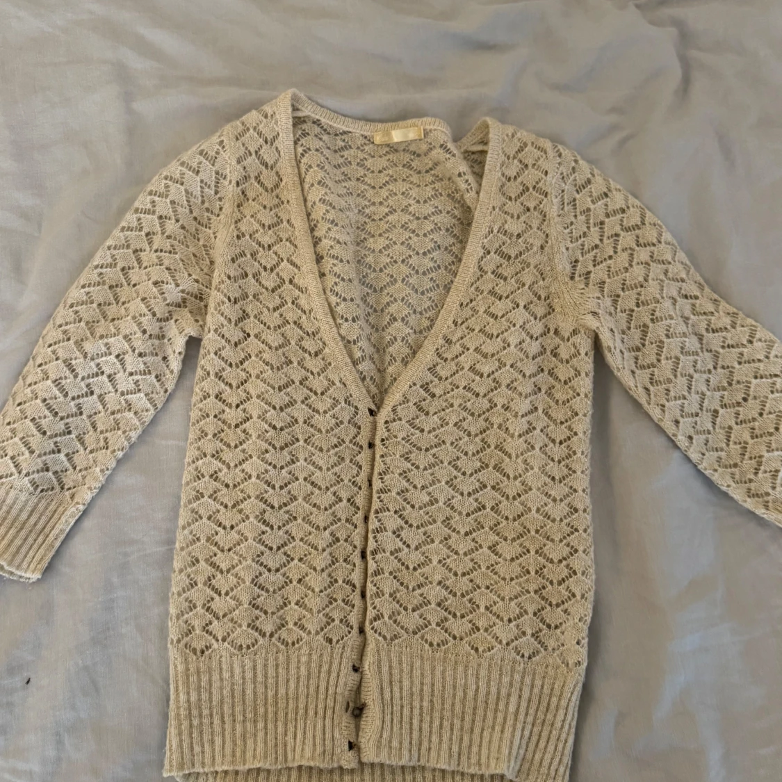 beige glittrig cardigan