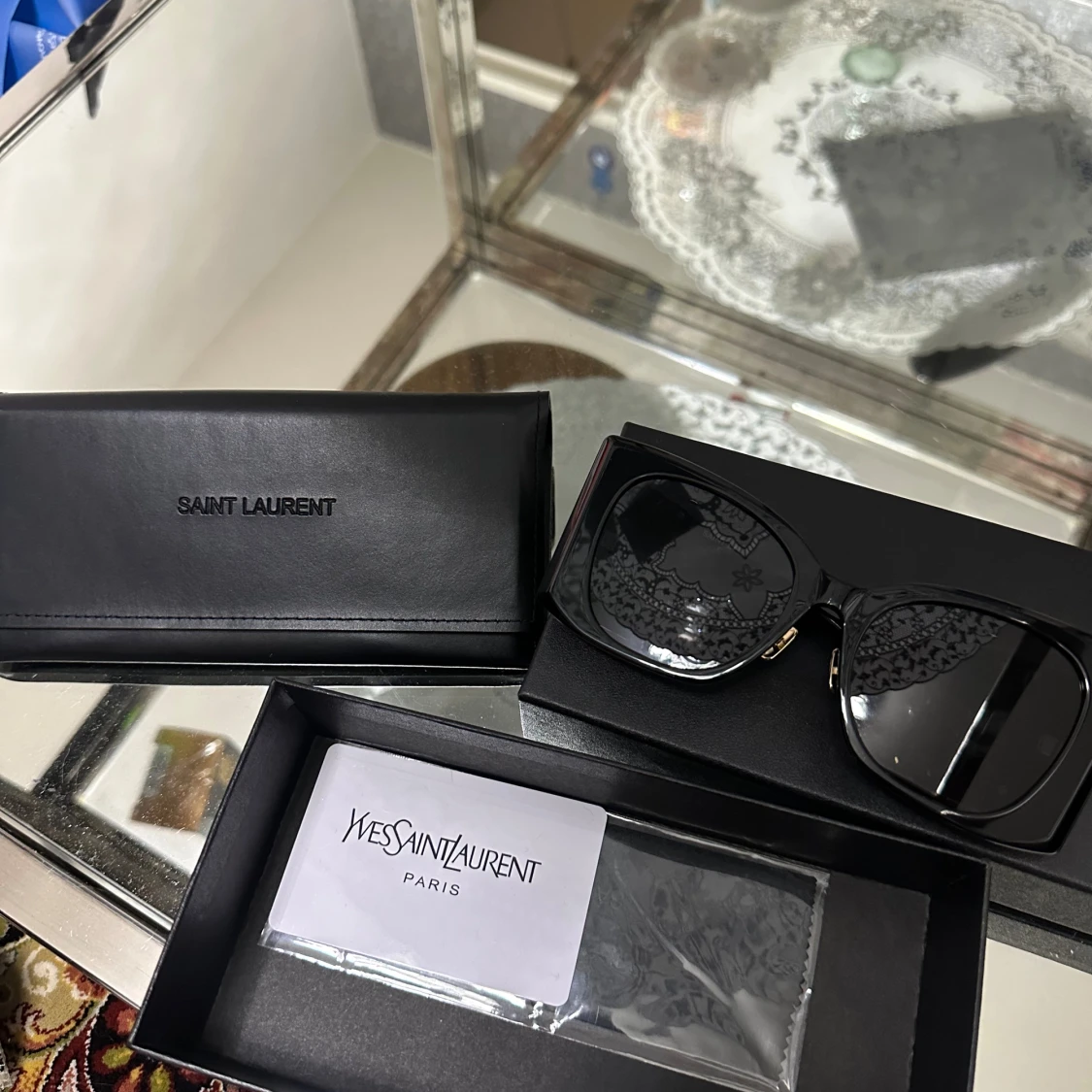 Svarta Saint Laurent solglasögon - 3