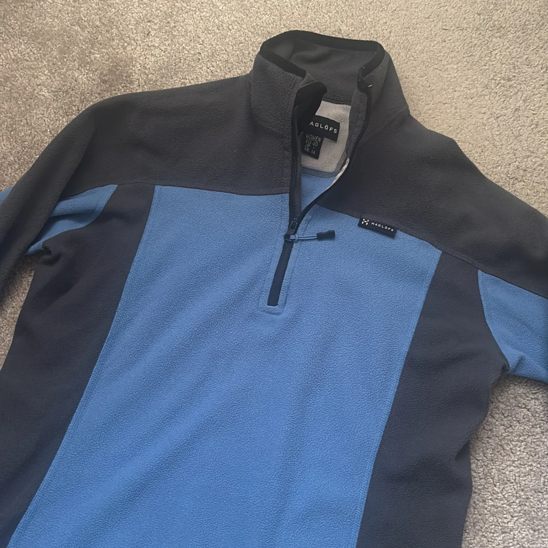 Blå fleece-tröja från Haglöfs - 1