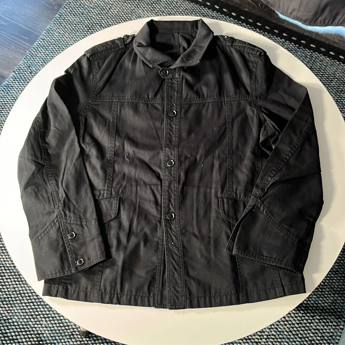 Svart jacka från a.v.v HOMME, stl 46