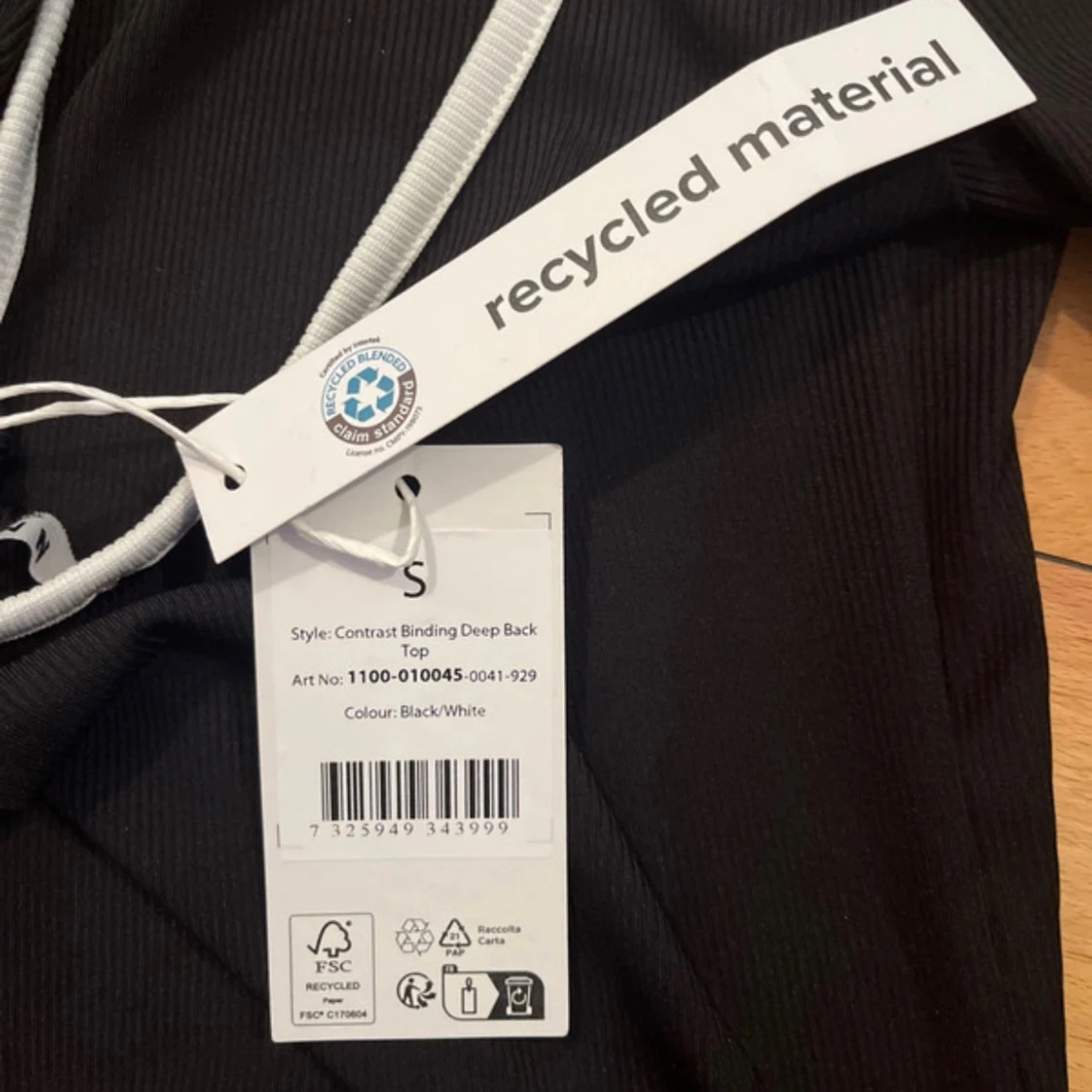 Svart långärmad topp från NA-KD - 3