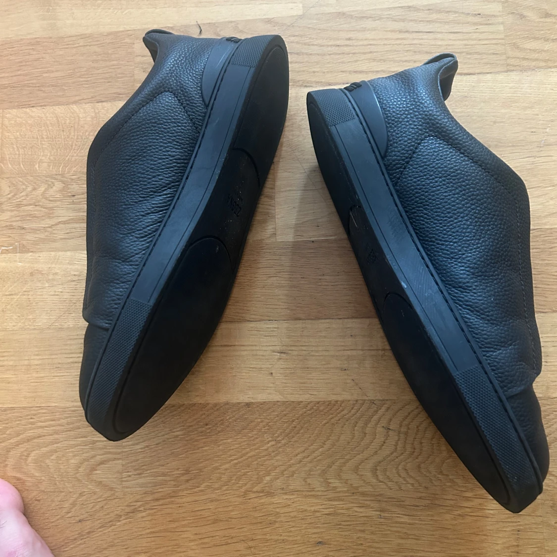 Svarta sneakers från Zegna i skinn - 1
