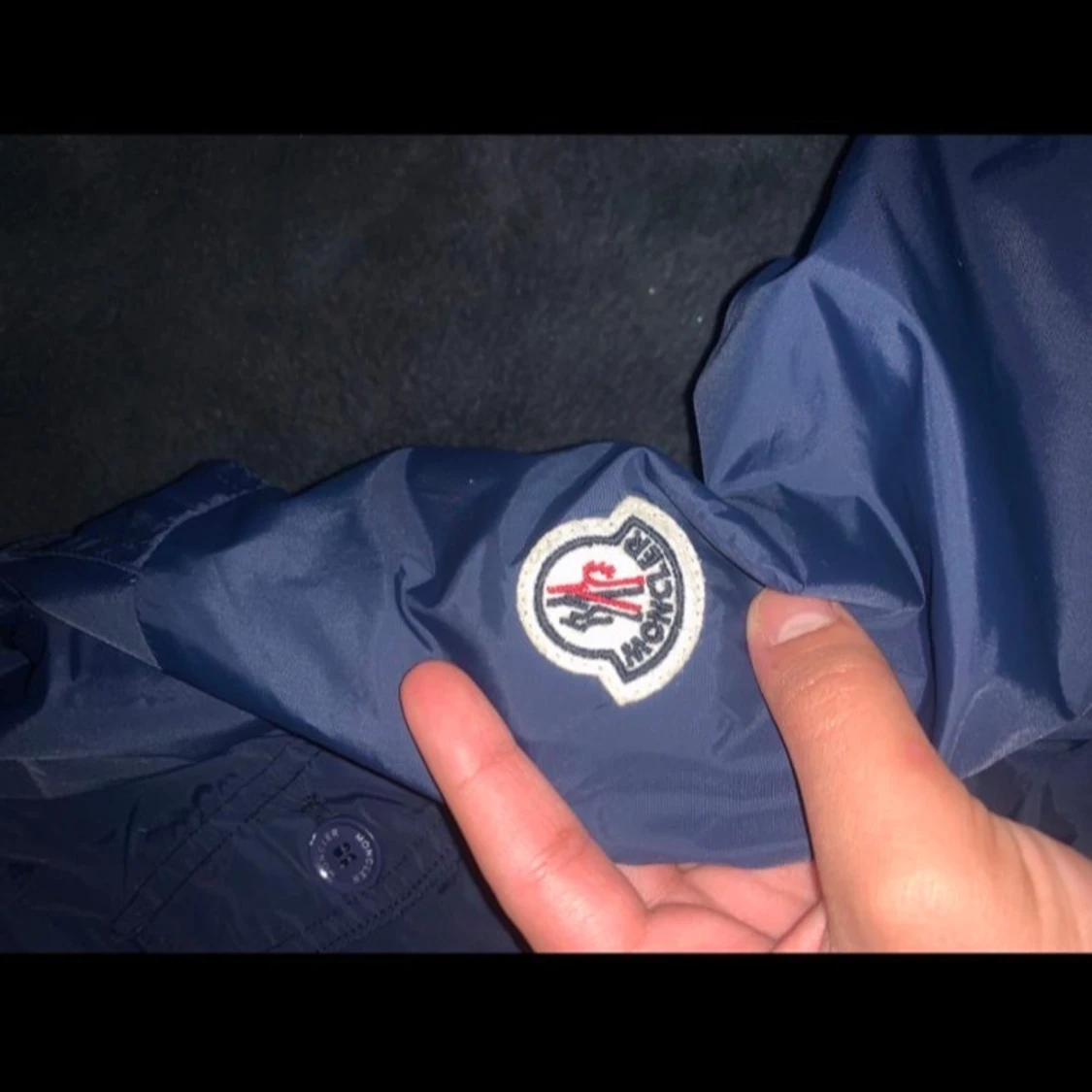 Mörkblå vindjacka från Moncler - 1