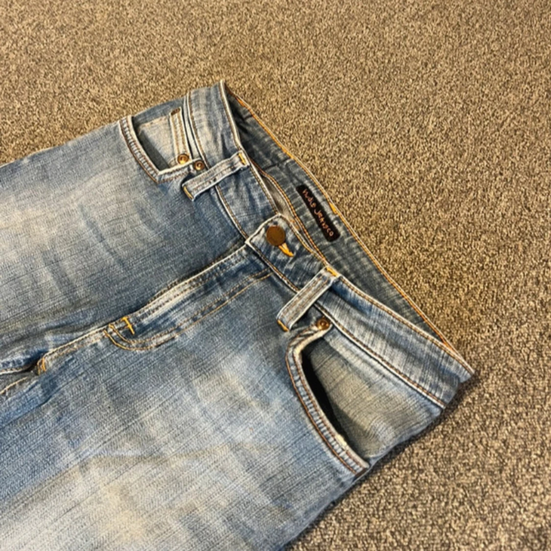 Blåa Nudie Jeans - 1