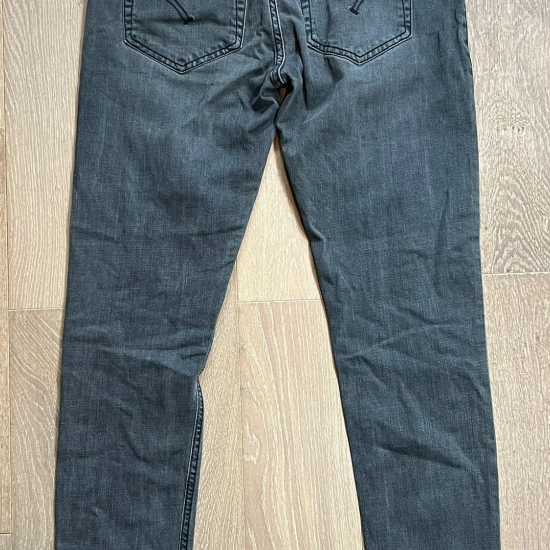 Grå jeans från Dondup, stl 34 - 1