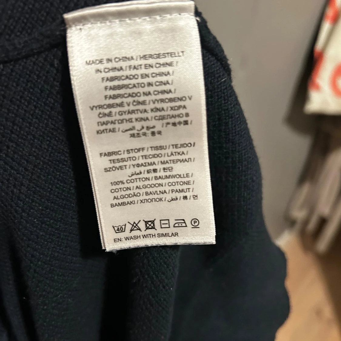 Svart stickad tröja från GANT - 3