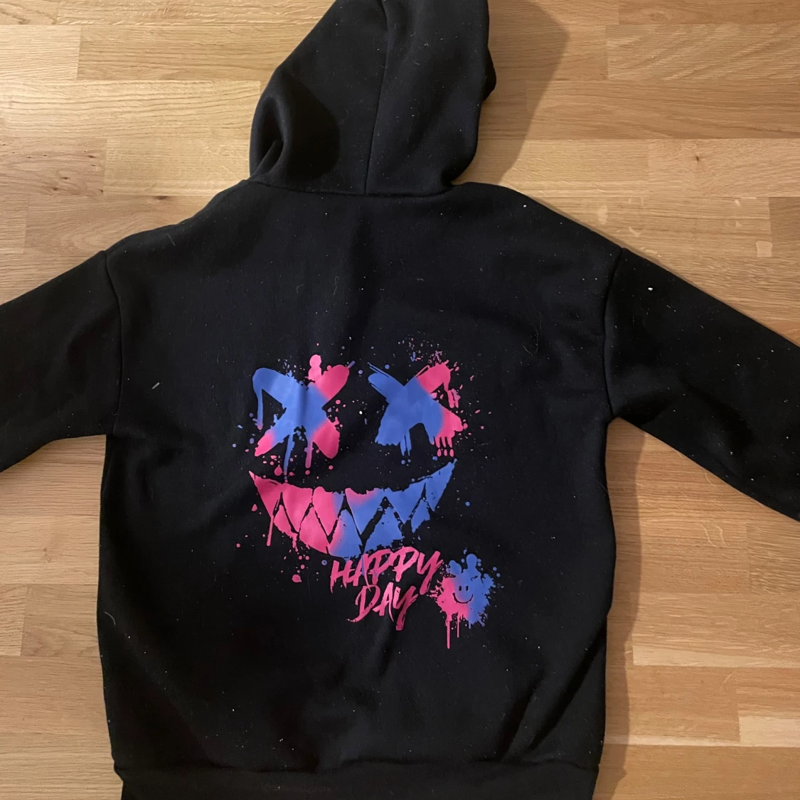 Svart hoodie Happy Day - 4