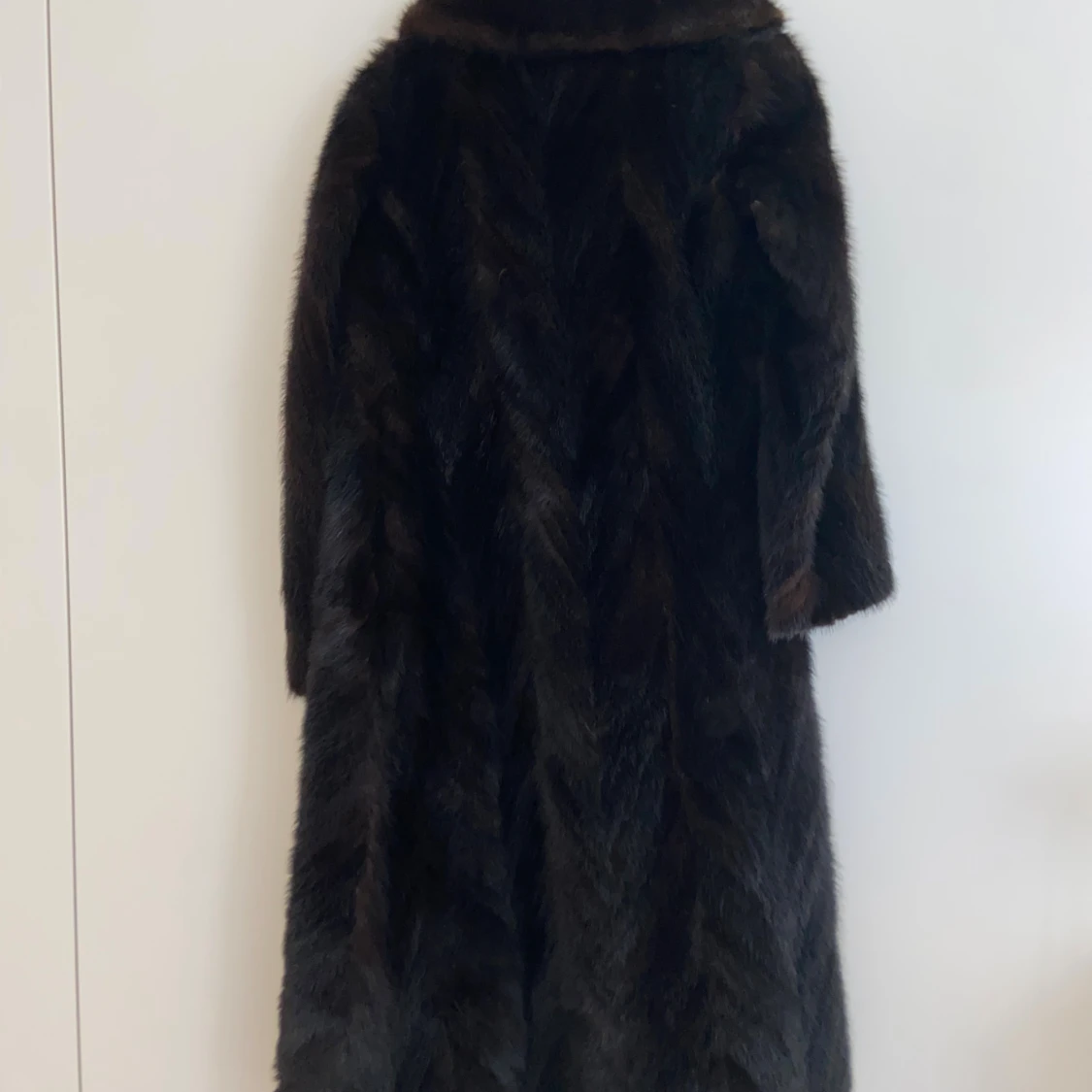 Lång pälsjacka i äkta minkpäls - 2