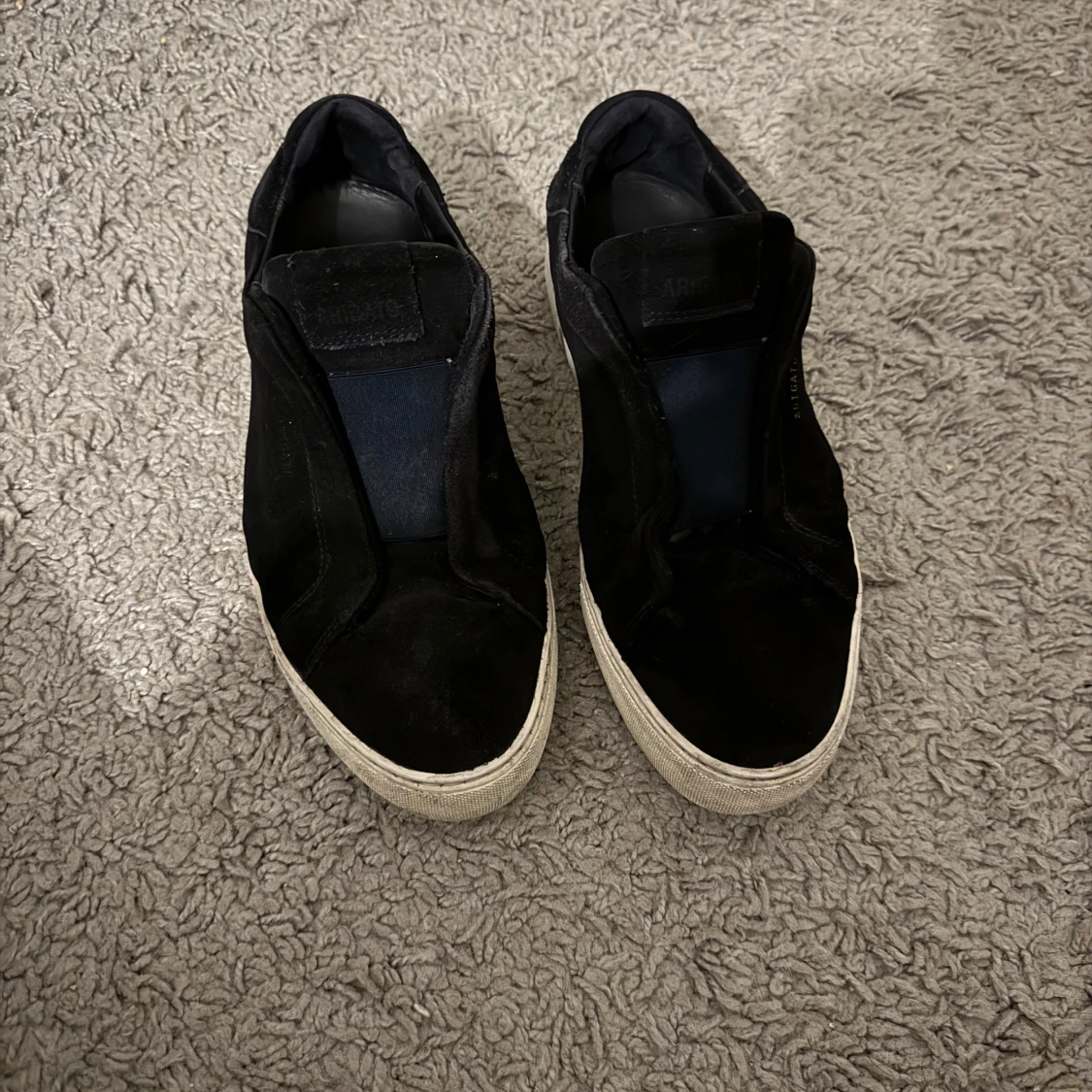 Svarta sneakers från Axel Arigato