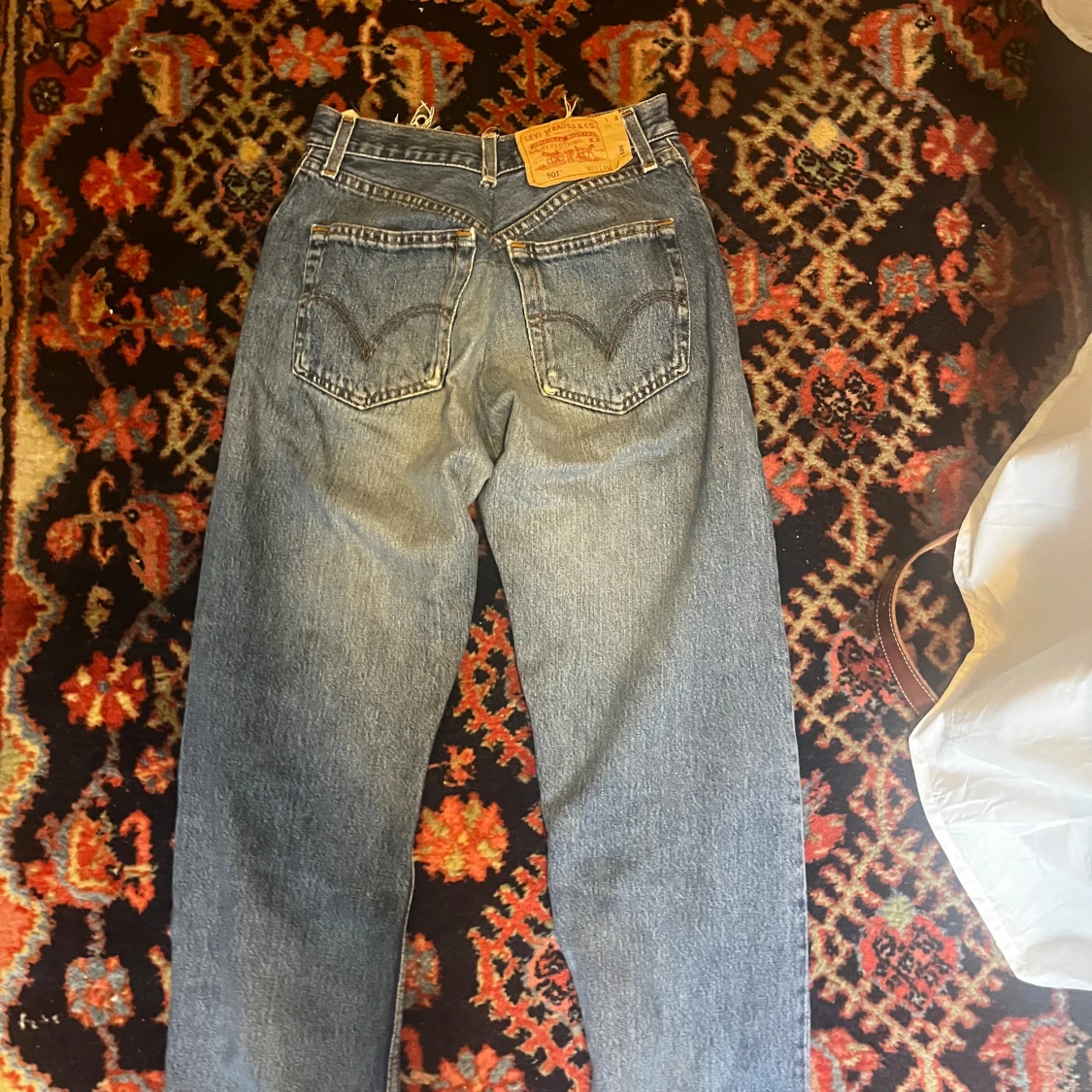 Levi's 501 blå jeans med slitningar - 1