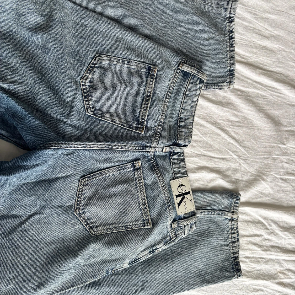 Calvin Klein ljusblå raka jeans