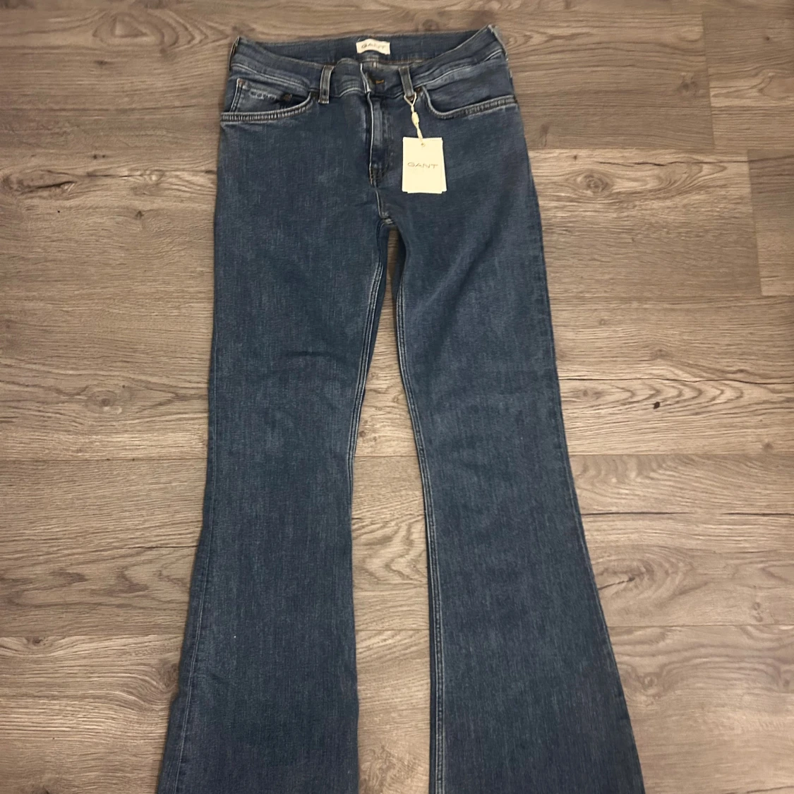 Blå bootcut jeans från Gant