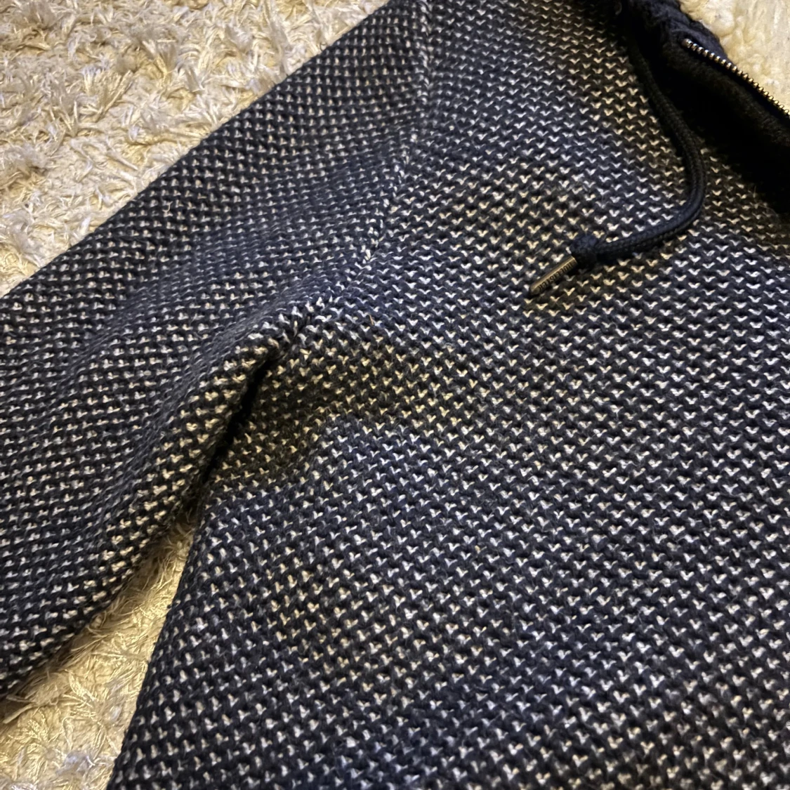 Stickad fodrad zip hoodie/kofta från Hollister - 2