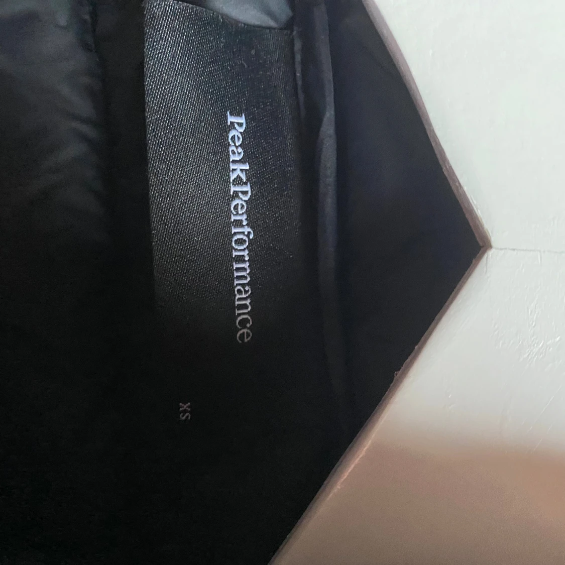Svart Peak Performance jacka XS - 3