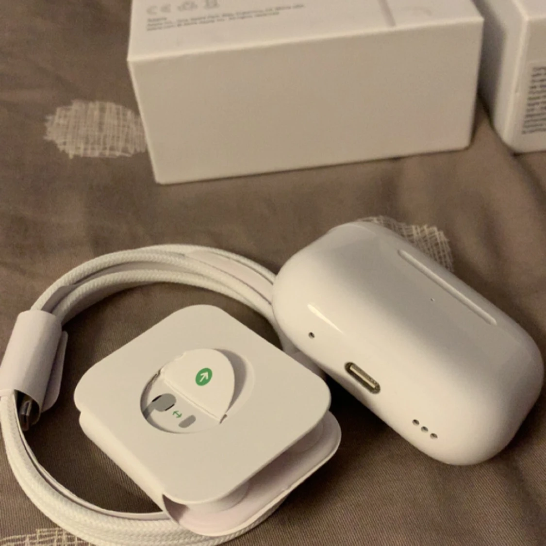 AirPods Pro 2 - 1
