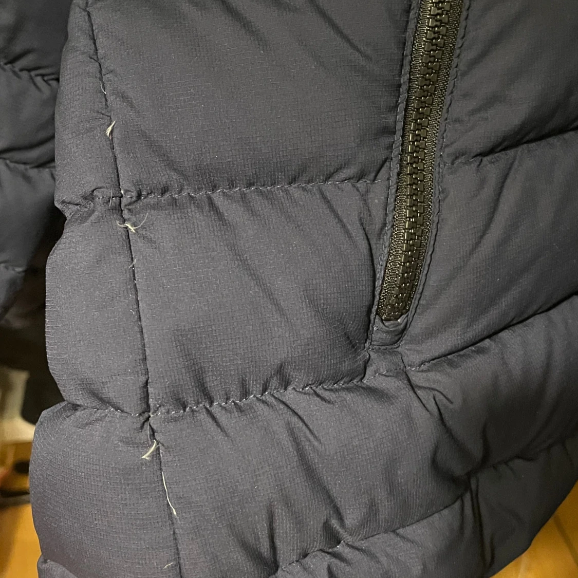 Marinblå dunjacka från Colmar - 3