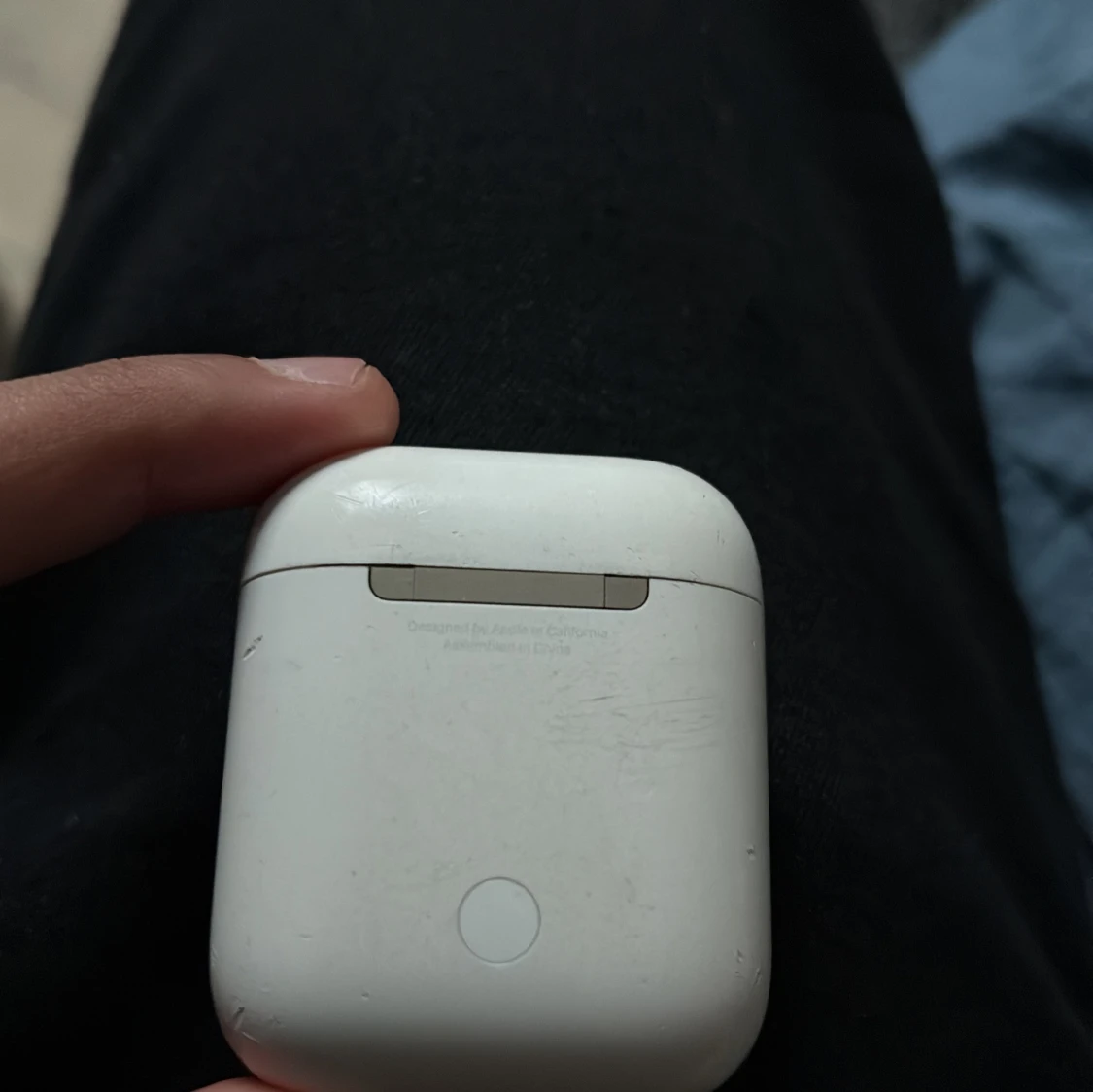 Apple AirPods 2 - 4