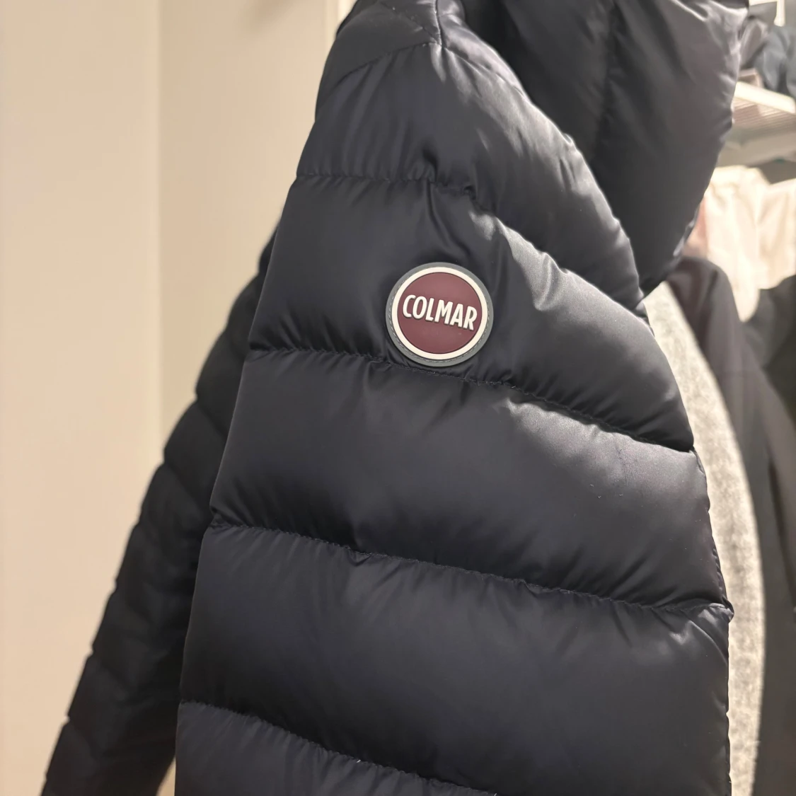 Svart Colmar pufferjacka med luva - 2