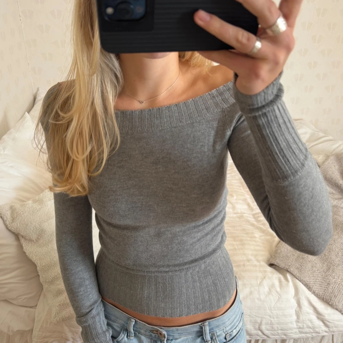 Off shoulder tröja - 2