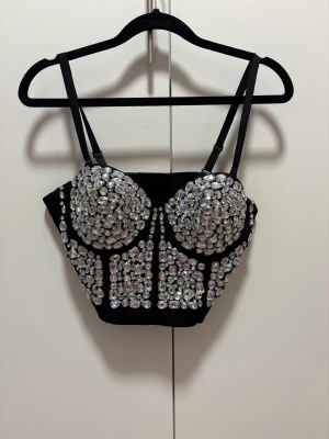 Korsett/paljett topp - Från Shein, aldrig använd! Storlek M 🩷