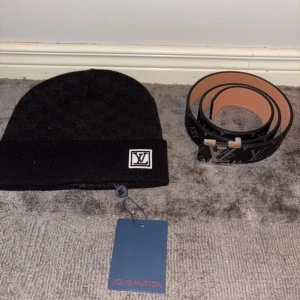 Lv mössa + bälte för 499kr - Helt ny