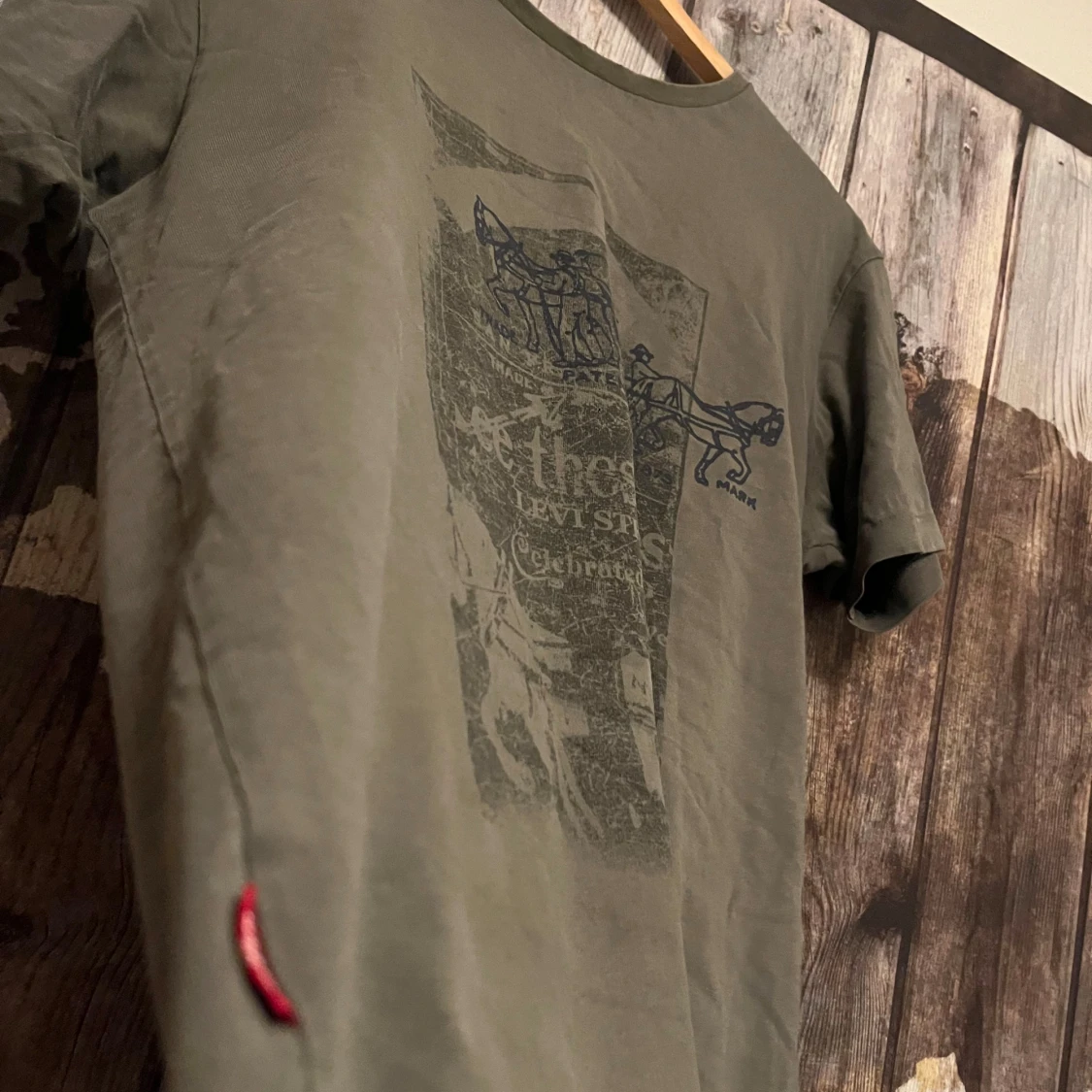 Olivgrön Levi's t-shirt med tryck