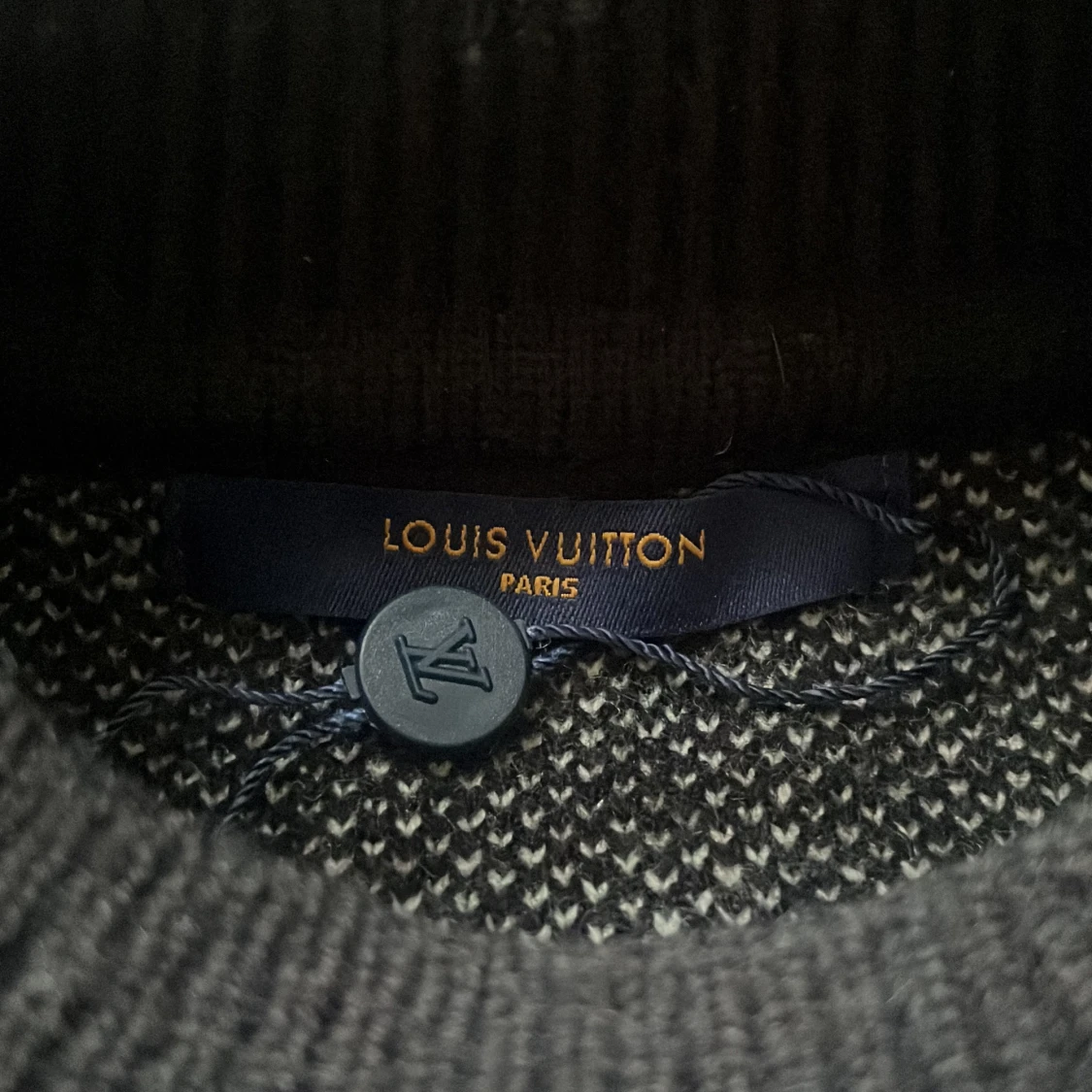 Svart stickad Louis Vuitton tröja - 3
