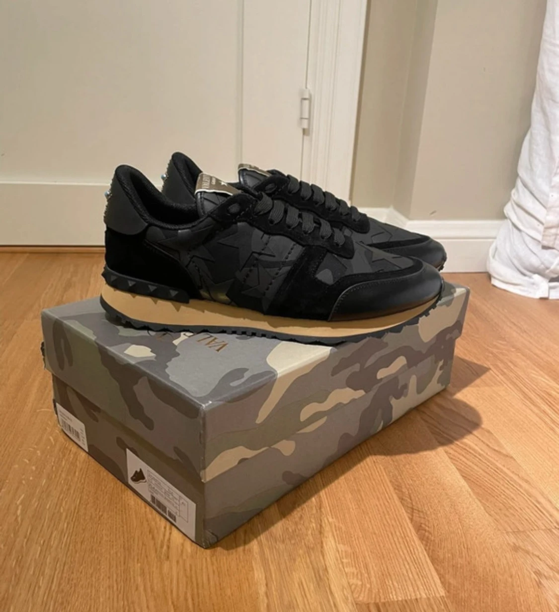 Valentino rockrunners