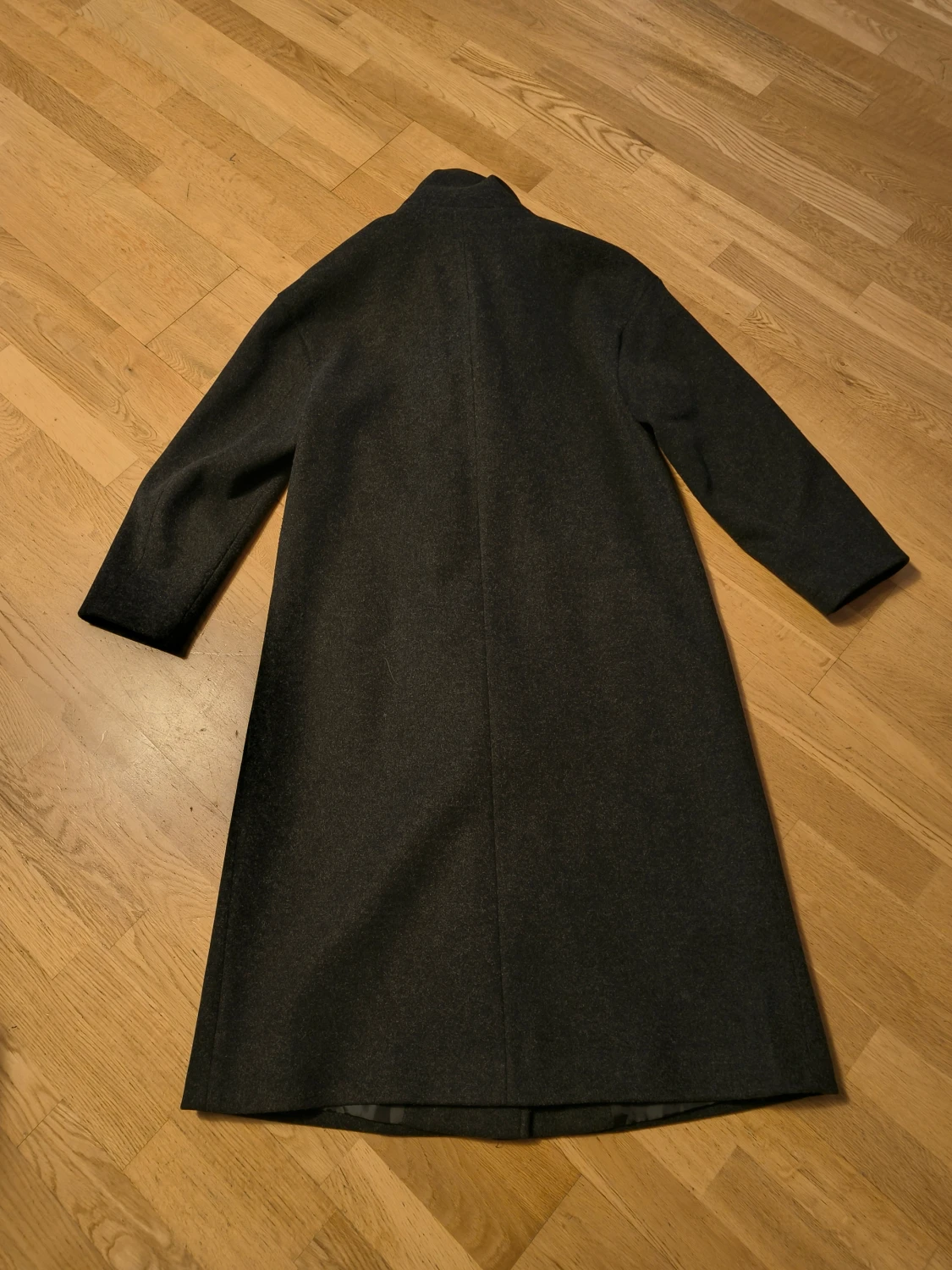 Mörkgrå lång kappa från 157 - 2