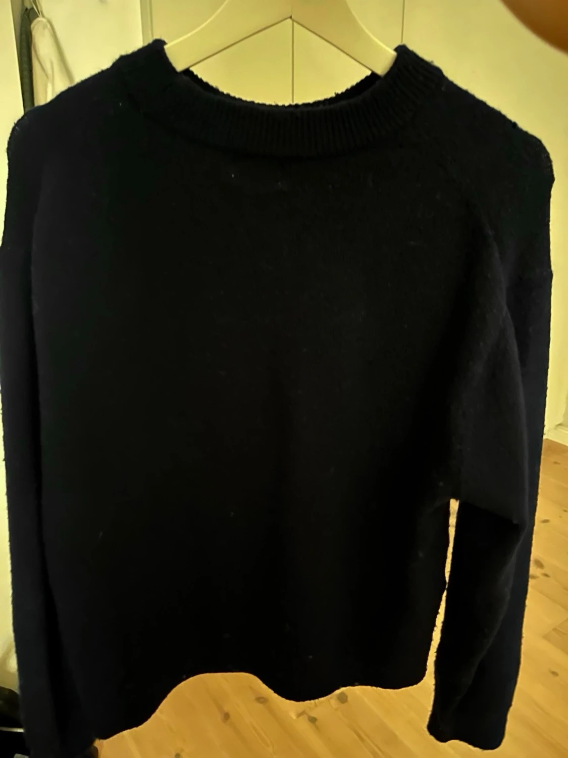 Mörkblå stickad tröja från H&M XS - 1