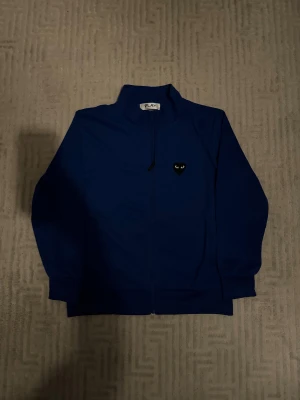 Cdg zip up - Helt ny CDG zip up, använd 1 gång, inga tecken på användning 