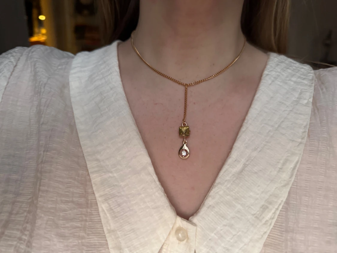 Handgjort repurposed halsband  - 2